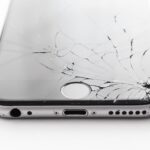 Rozbity iPhone