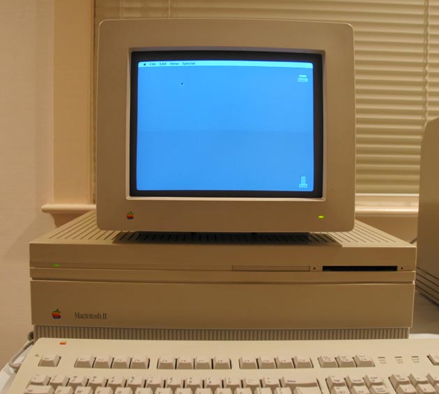 Apple II - svetapple.sk