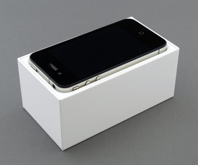 iPhone 4S