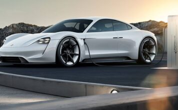 Elektromobil Porsche valcuje konkurenciu. Mission E sa nabije za 15 minút na 80 % kapacity Porsche Mision E