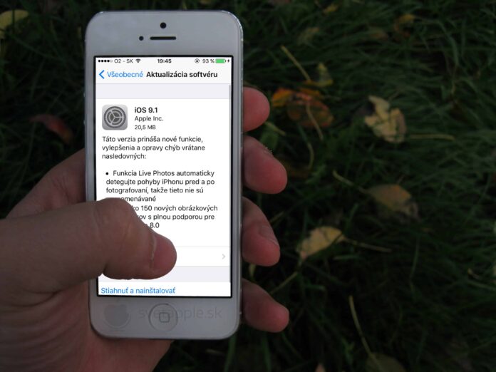 iphone_5_ios_hand