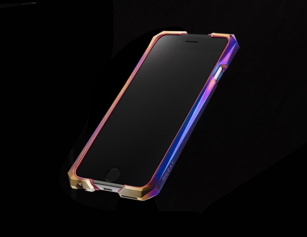 Kúpte si kryt z titánu. Cena prevyšuje 1100€ a zabalí iPhone či Samsung. - svetapple.sk