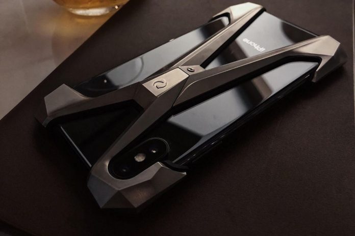 Kúpte si kryt z titánu. Cena prevyšuje 1100€ a zabalí iPhone či Samsung. - svetapple.sk