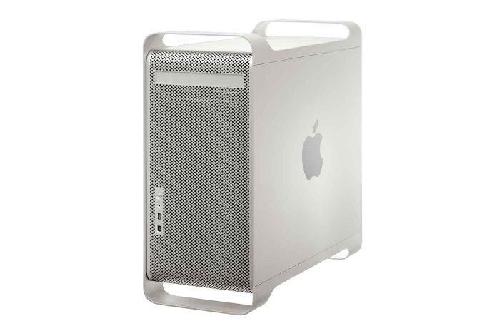 Power-Mac-G5,-predchodca-Macu-Pro-z-roku-2003-s-nadčasovým-dizajnom.