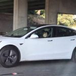 Tesla šoférovala, vodič spal. Elon Musk upozorňuje, že autopilot stále nie je 100%! - svetapple.sk