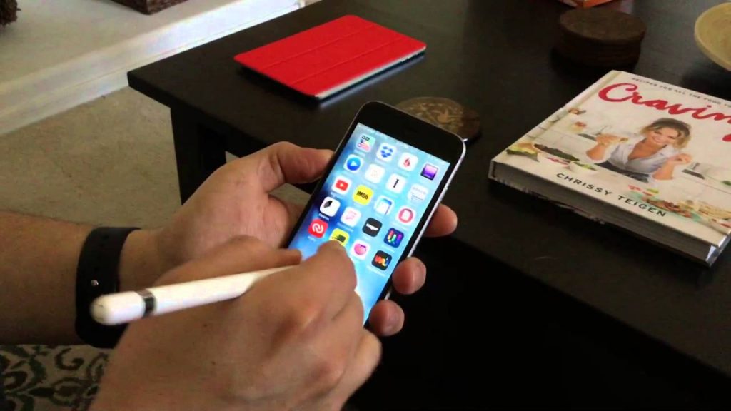 Bude iPhone podporovať Apple Pencil? Steve Jobs by sa v hrobe obracal- svetapple.sk