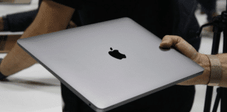 Microsoft si robí srandu z Apple. Reklama zosmiešňuje MacBook. - svetapple.sk