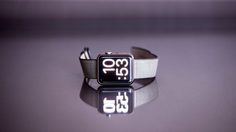 Apple Watch Series 5- remienky s magnetmi môžu mať spôsobovať problémy hodinkám. - svetapple.sk