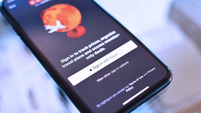 Takto funugje prihlásenie cez "Continue with Apple"