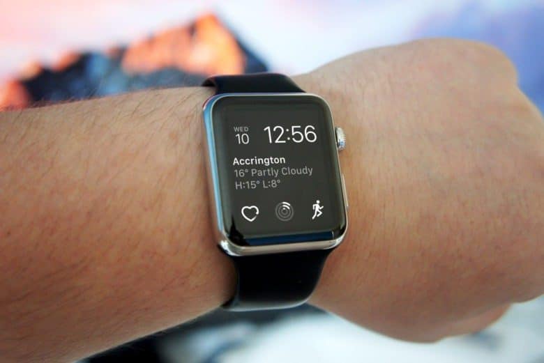 Apple myslí aj na majiteľov starších zariadení. Vydáva WatchOS 5.3.3. - svetapple.sk