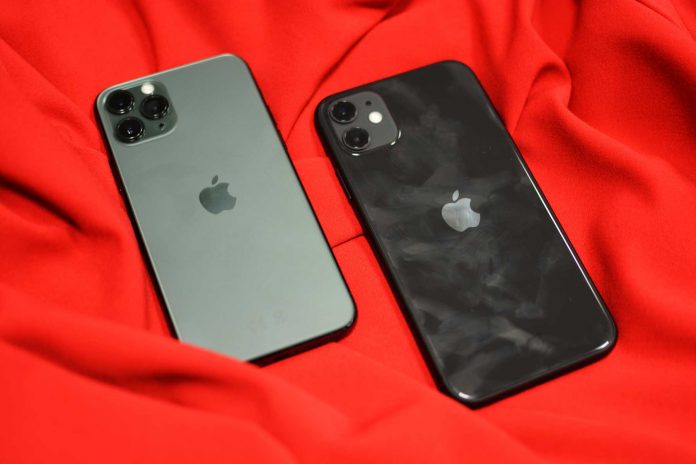 Na mliečnom tele iPhonu 11 Pro nenájdete žiadne stopy po prstoch.