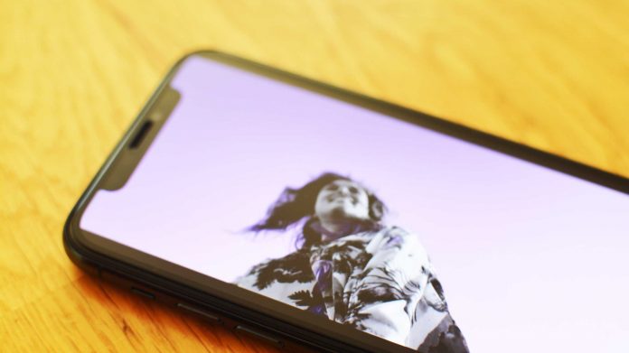 Videoklip natočený na obyčajný iPhone 11. Pozrite sa na úžasný výsledok!