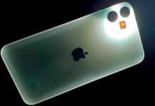 Takto môže žiariť iPhone 11 v tme. Môže za to konštrukcia zadnej strany zariadenia. - svetapple.sk