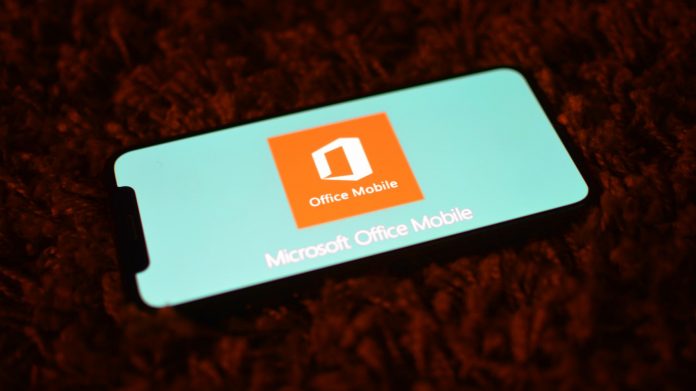 Nový Microsoft Office pre iOS a Android je tu. Nájdeme tu Word, Excel a PowerPoint.