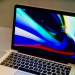 Stiahnite si pozadia z MacBooku Pro 16" v plnej kvalite do svojho počítača.