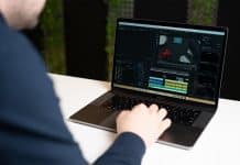 Apple oficiálne prestalo predávať MacBook Pro 15".