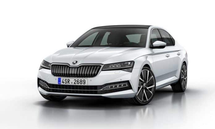 Škoda Superb iV Plug-in-Hybrid. Koľko naozaj prejde čisto na baterky?