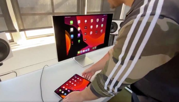 Na Pro Display XDR za 5499€ pripojíte iPad Pro či MacBook 12"