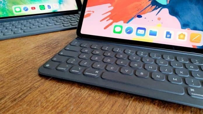 Nožnicová klávensica aj v obale pre iPad Pro 2020?