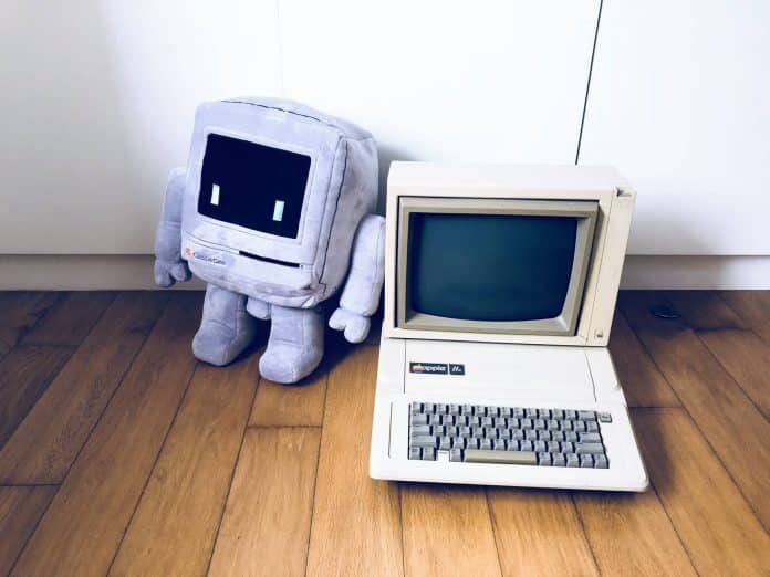 classicbot macintosh