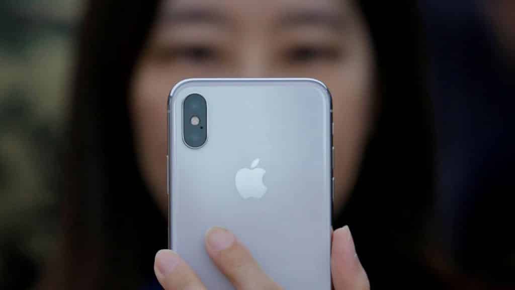 Takýto šialený pokles predajov iPhonu, zaznamenalo Apple v Číne!