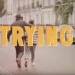 Do Apple TV+ mieri nový, komediálny seriál „Trying“!