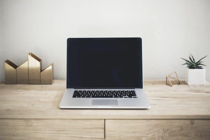 Čo spraviť, než predáte svoj MacBook?