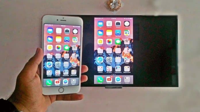 Návod: Ako na iPhone zrkadliť obrazovku na TV cez AirPlay 2?