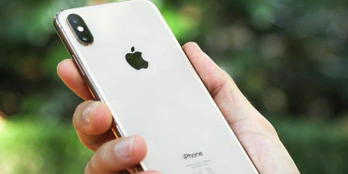iPhone X