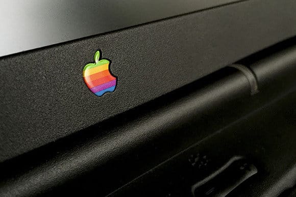 Apple logo - jeho vývoj a história. Ako sa postupne menilo?