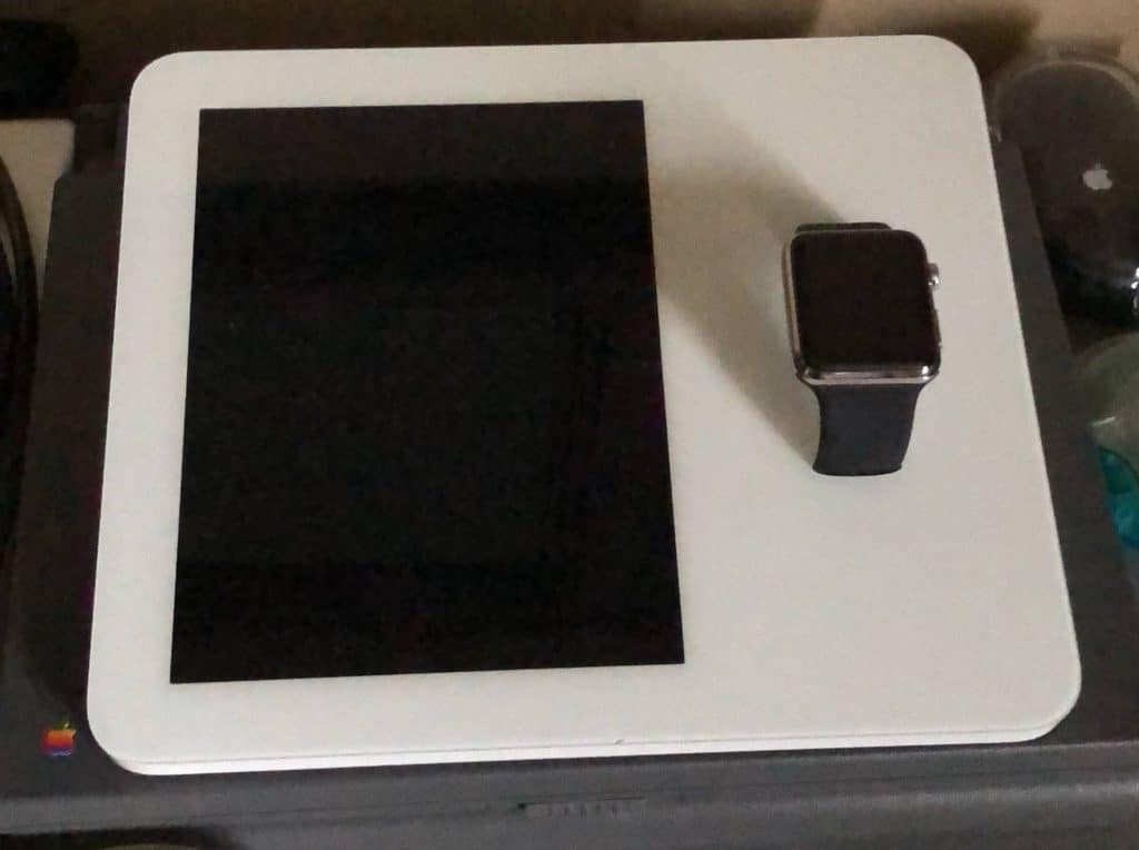 Rozobratý Apple Watch Kiosk