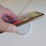 Pri iPhone 11 len 0,96W