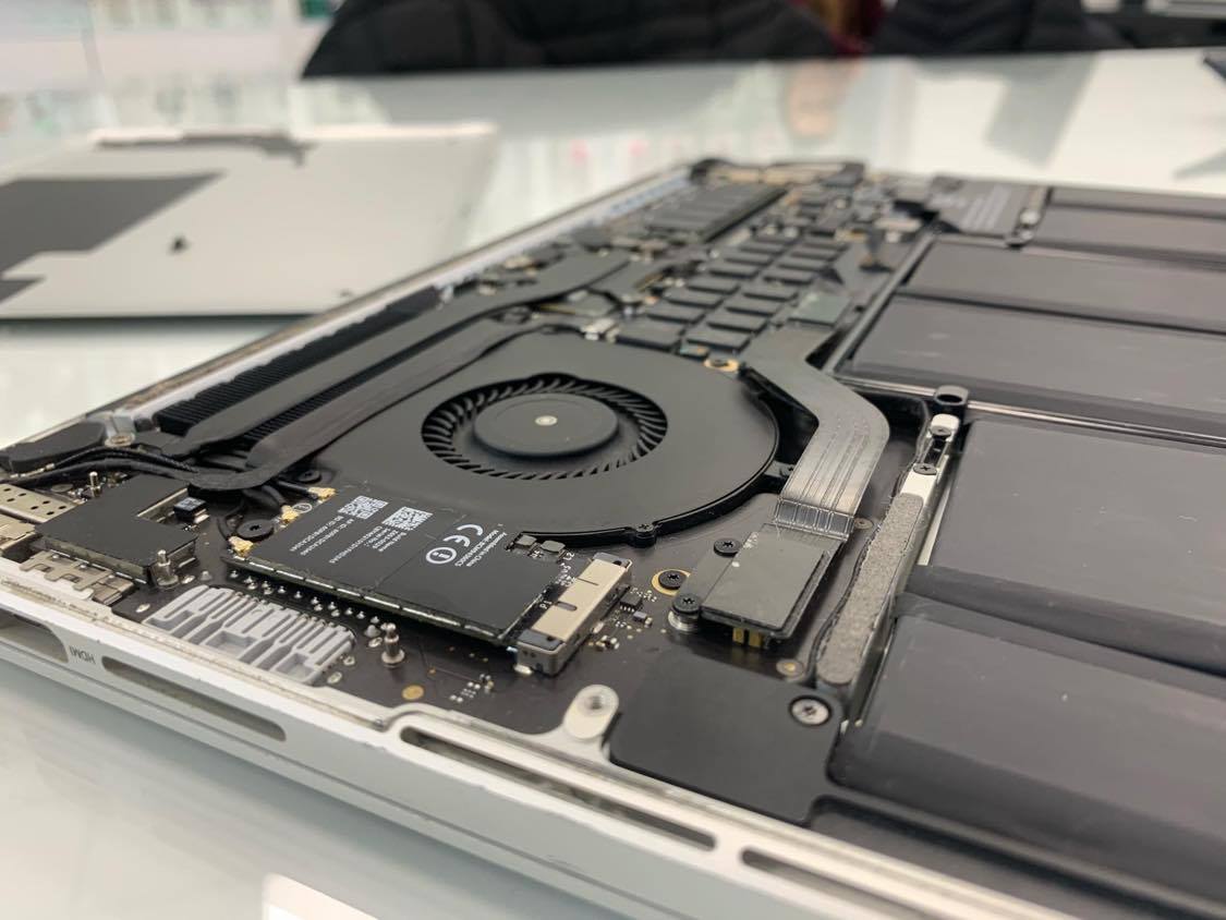 Kompletný servis MacBooku Pro 13" s Retina displejom