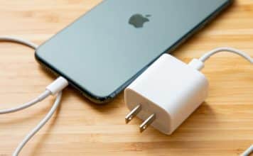 iPhone dodávaný s adaptérom len v jednom svetovom štáte