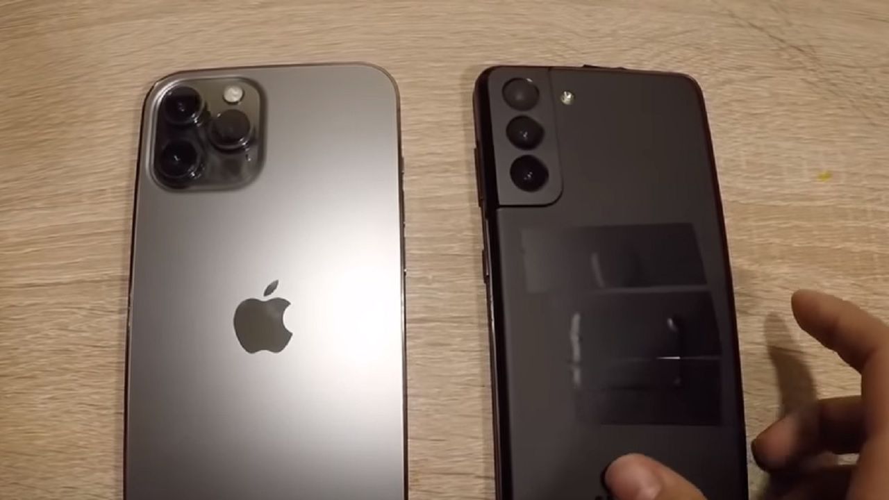 Photo of Samusng Galaxy S21 Plus vs. iPhone 12 Pro – pozrite si prvé porovnávacie video na internete