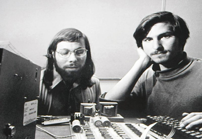 Pred štyridsiatimi rokmi prežil zakladateľ Applu, Steve Wozniak, leteckú nehodu