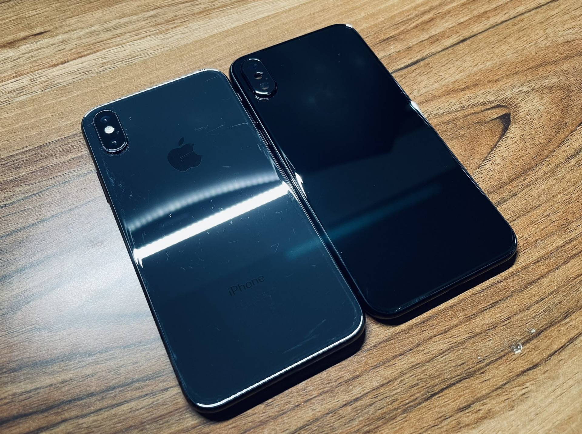 Apple plánovalo iPhone X vo farbe Jet Black