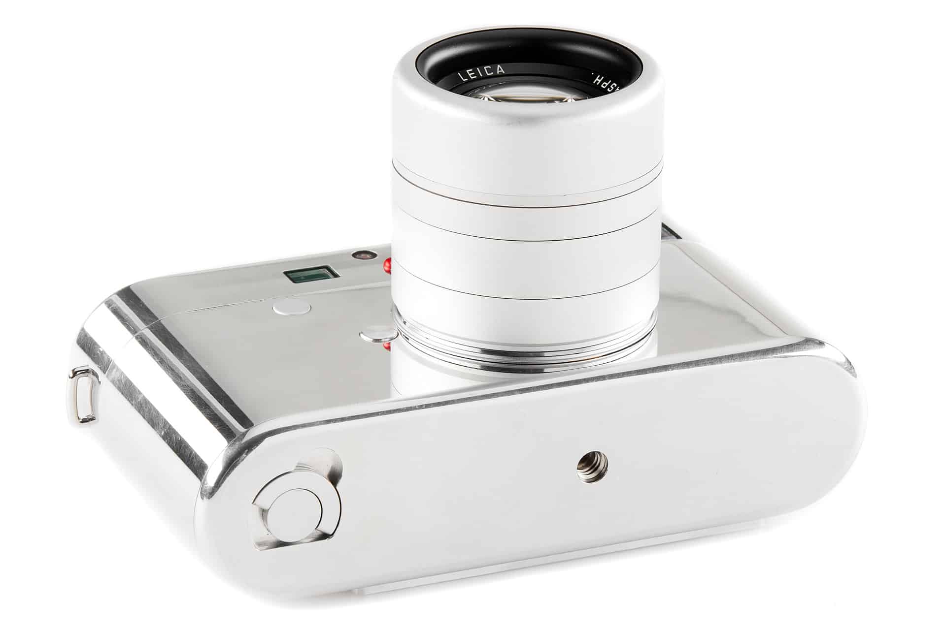 prototyp fotoaparátu Leica, ktorý navrhol Jony Ive a Mark Newson
