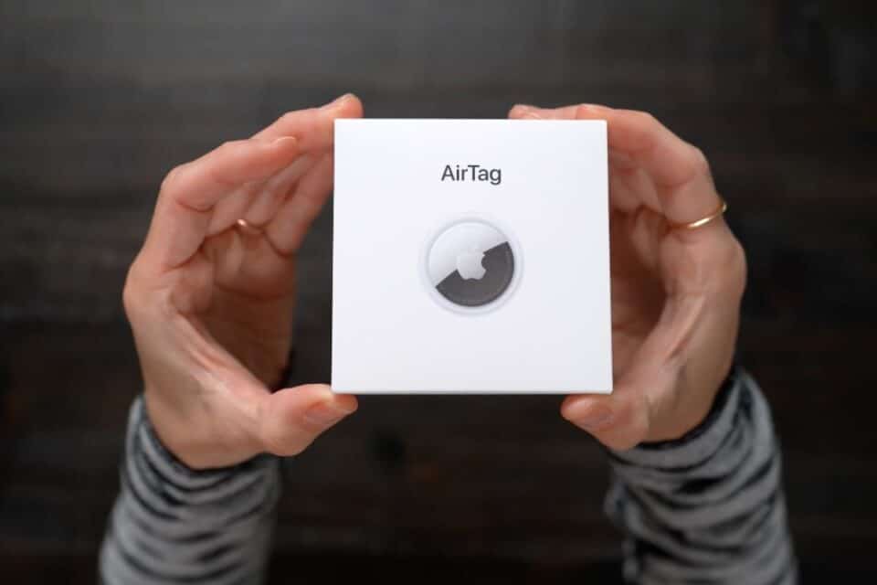 AirTag-iJustine-The-Apple-Post-960×640