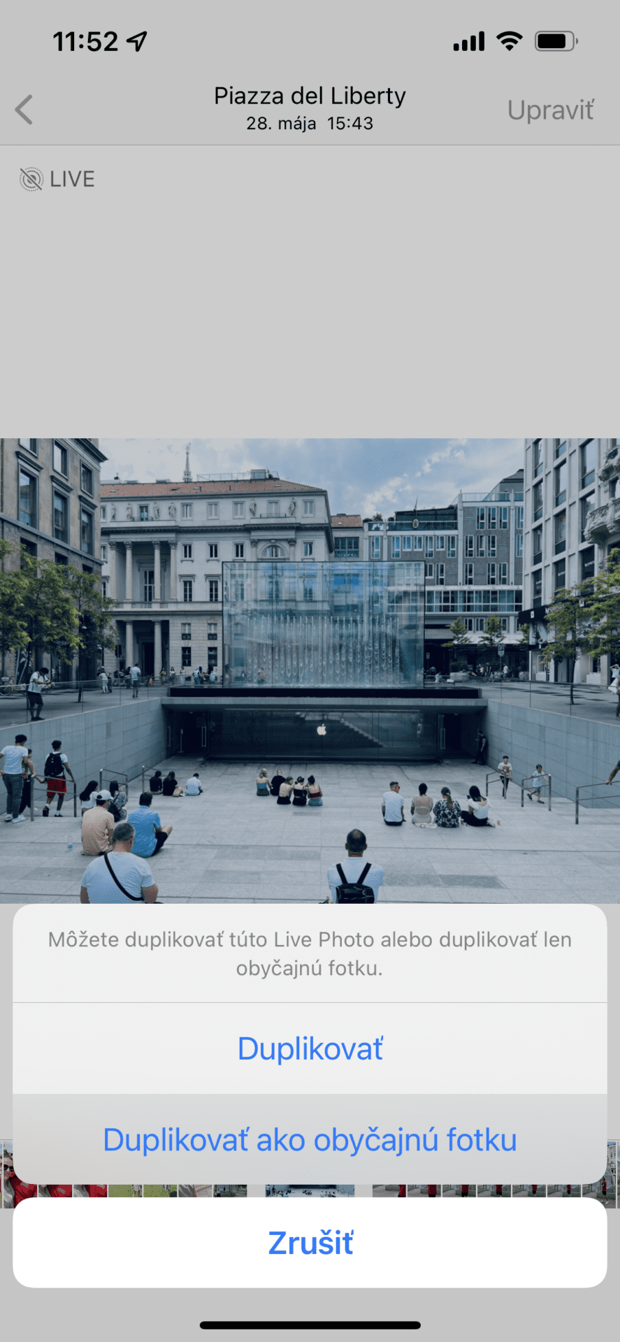 Fotka Apple Store v Miláne - úprava v aplikácii Fotky na iphone