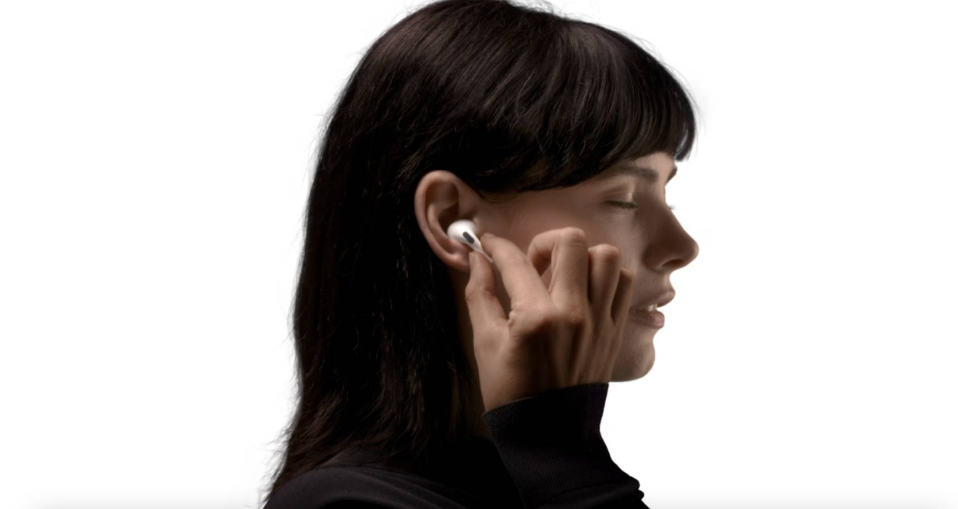 Slúchadlá AirPods Pro v uchu používateľky