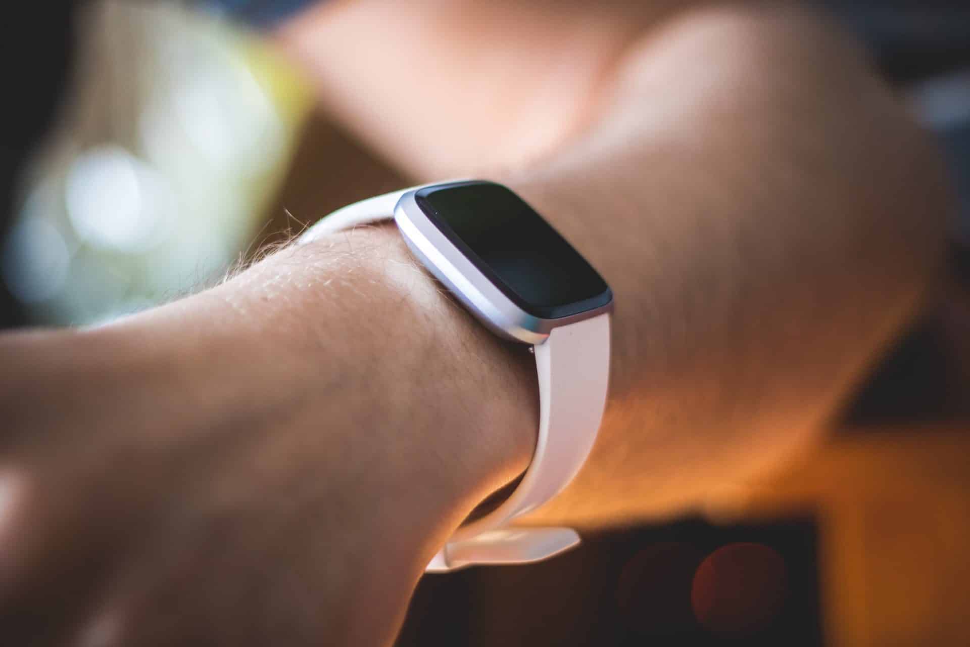 Inteligentné hodinky od spoločnosti Fitbit