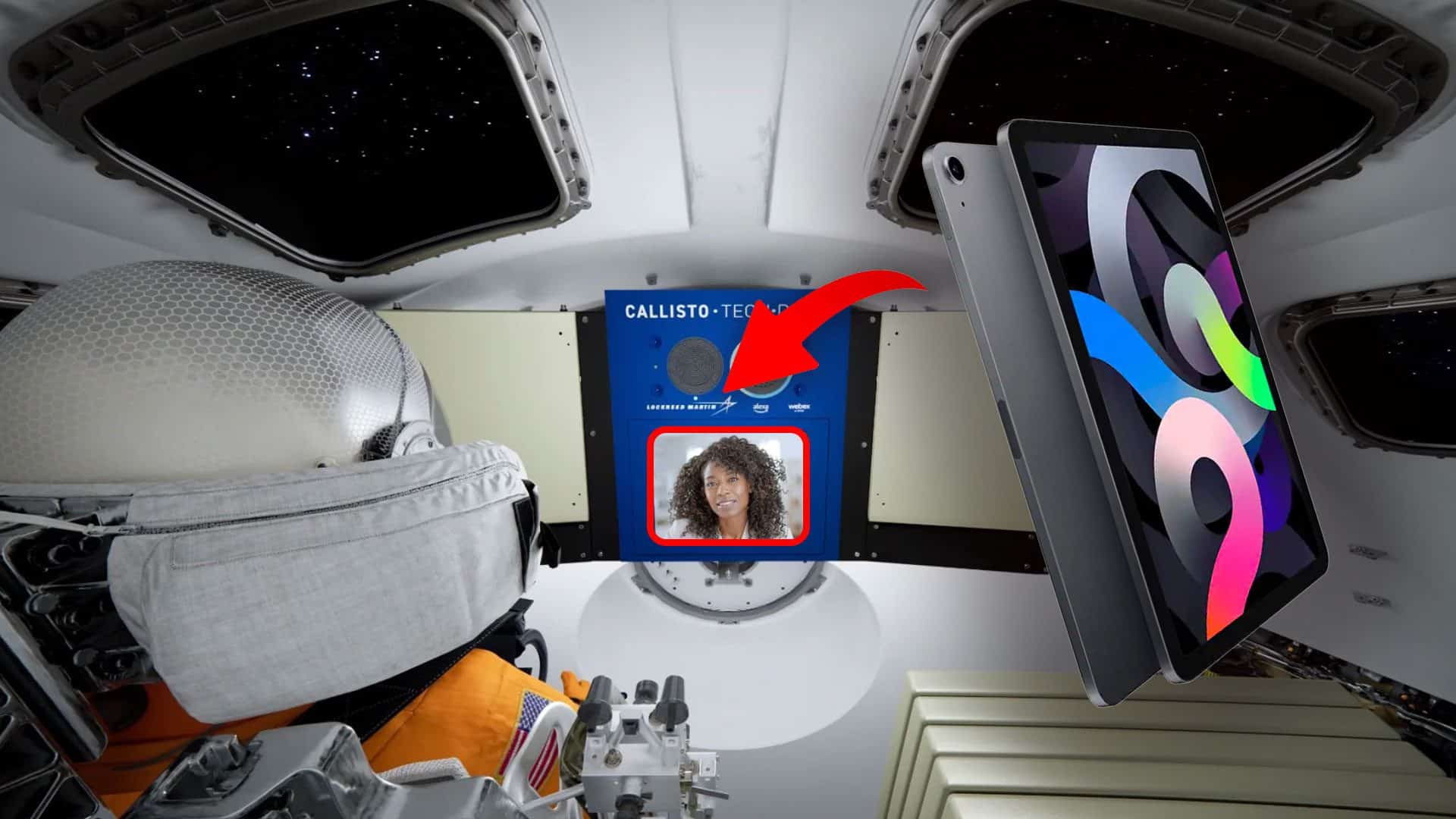 iPad na palube vesmírnej lode orion počas cesty na mesiac