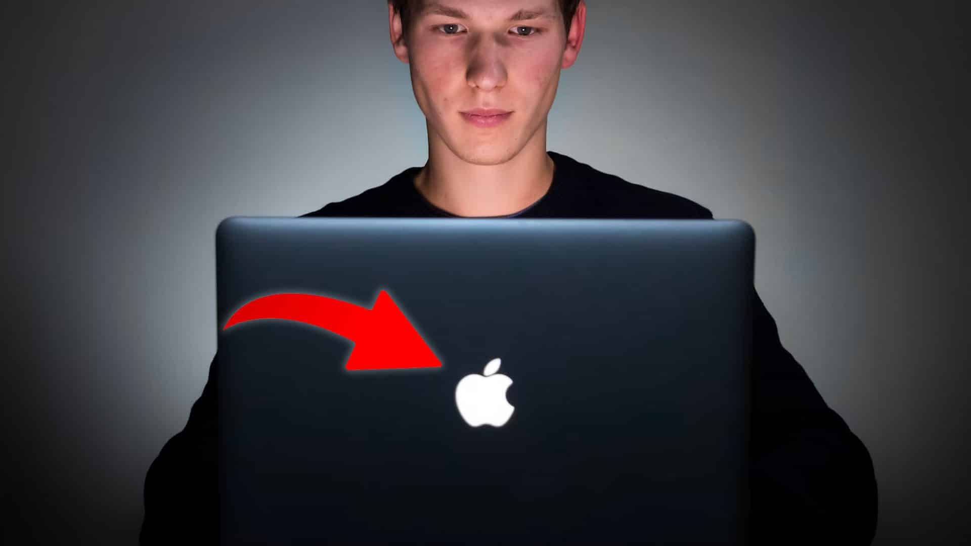 MacBook svietiace logo návrat
