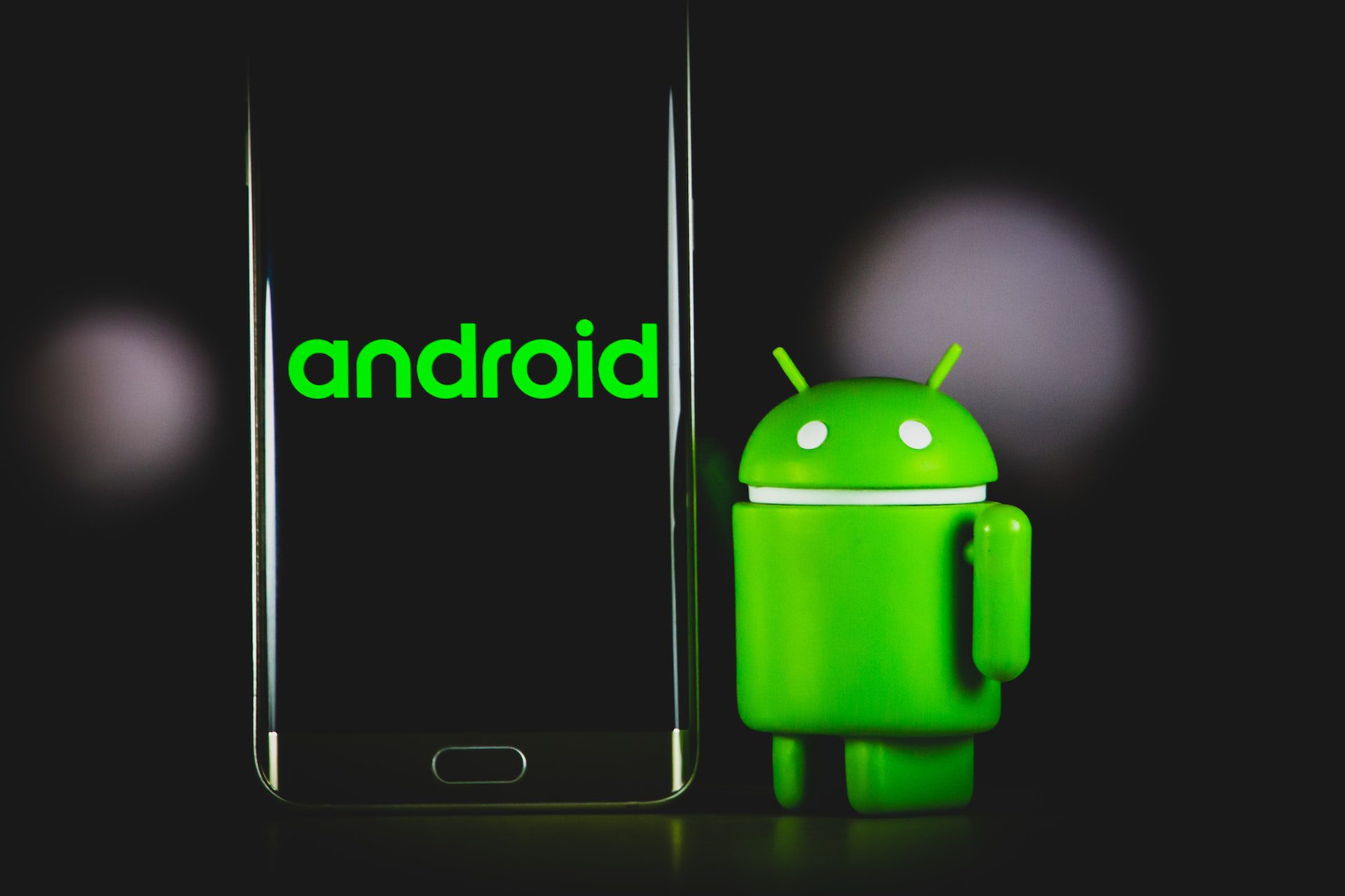 Android oslavuje 15 rokov