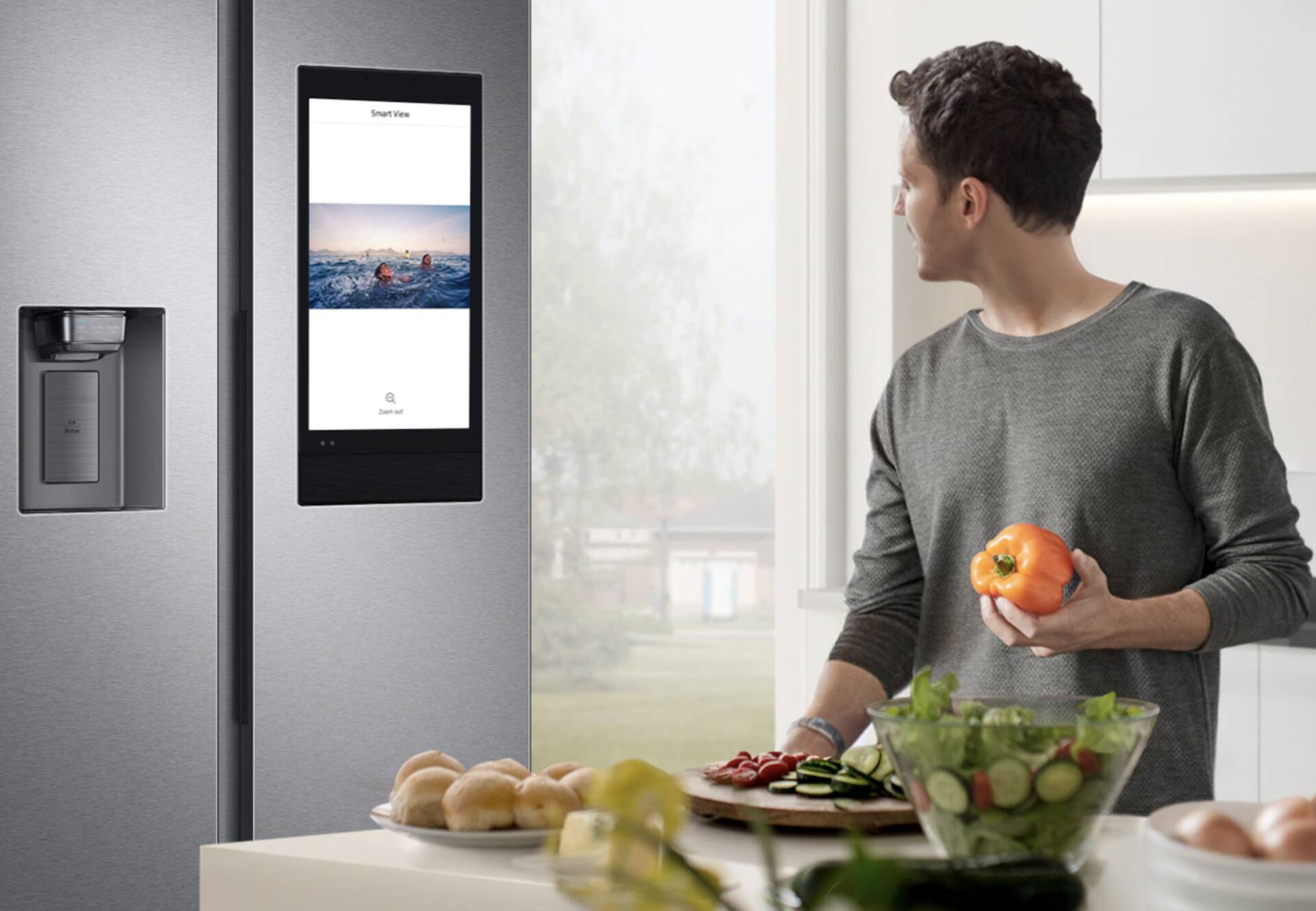 Inteligentná chladnička od Samsungu vám prehrá aj televíziu