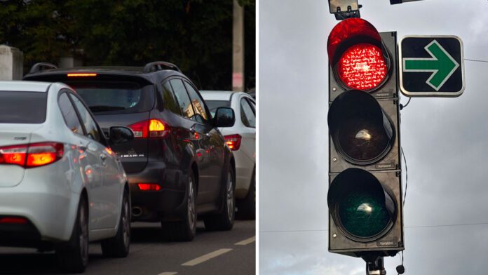 Zelená šipka na semafóre s červenou farbou, ktorá umožňuje odbočenie doprava na červenú Zelená šipka na semafóre s červenou farbou, ktorá umožňuje odbočenie doprava na červenú