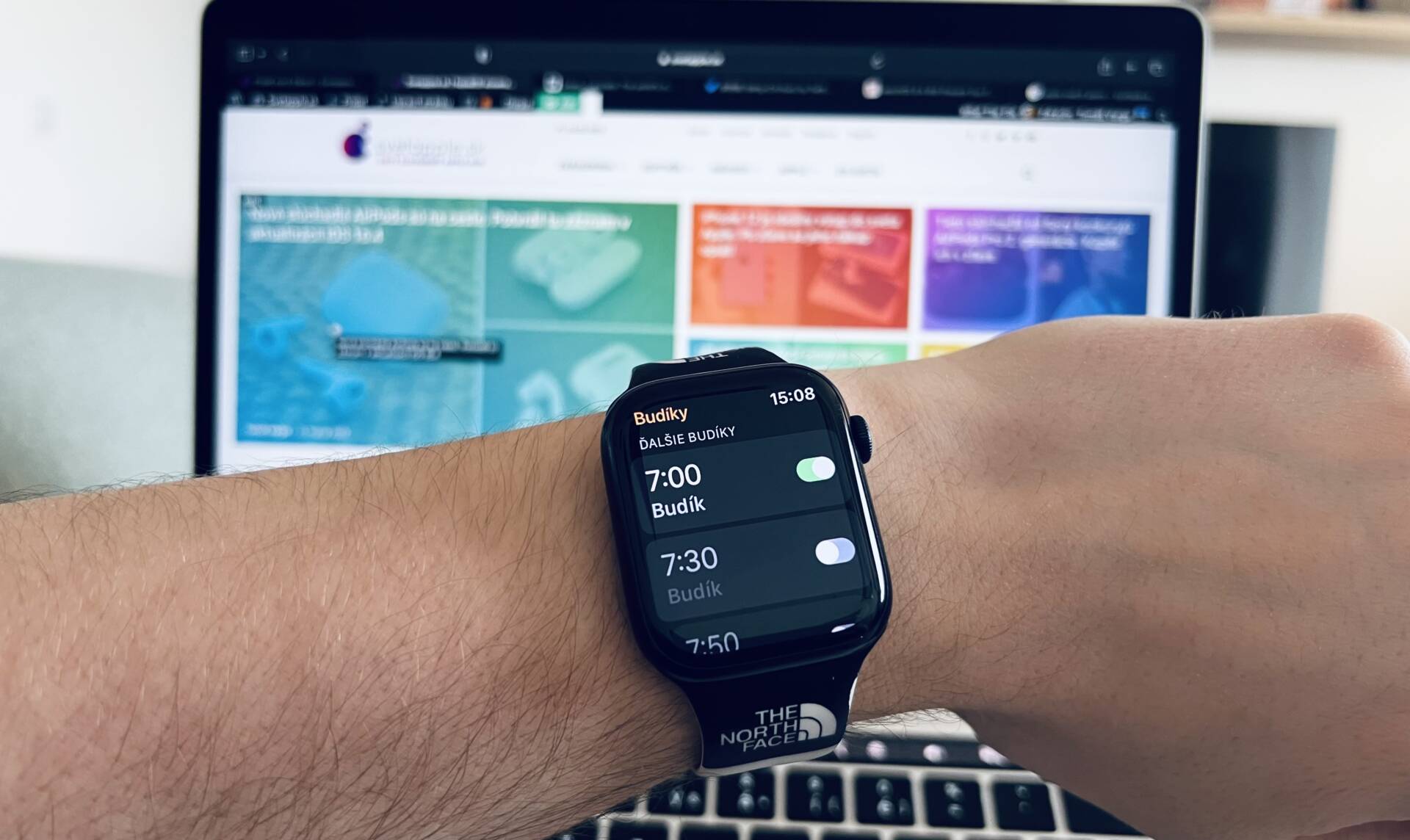 Budík Apple Watch watchOS 9.4