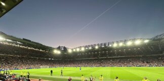 Mancherster United vs Chelsea cez iPhone 14 Pro Max