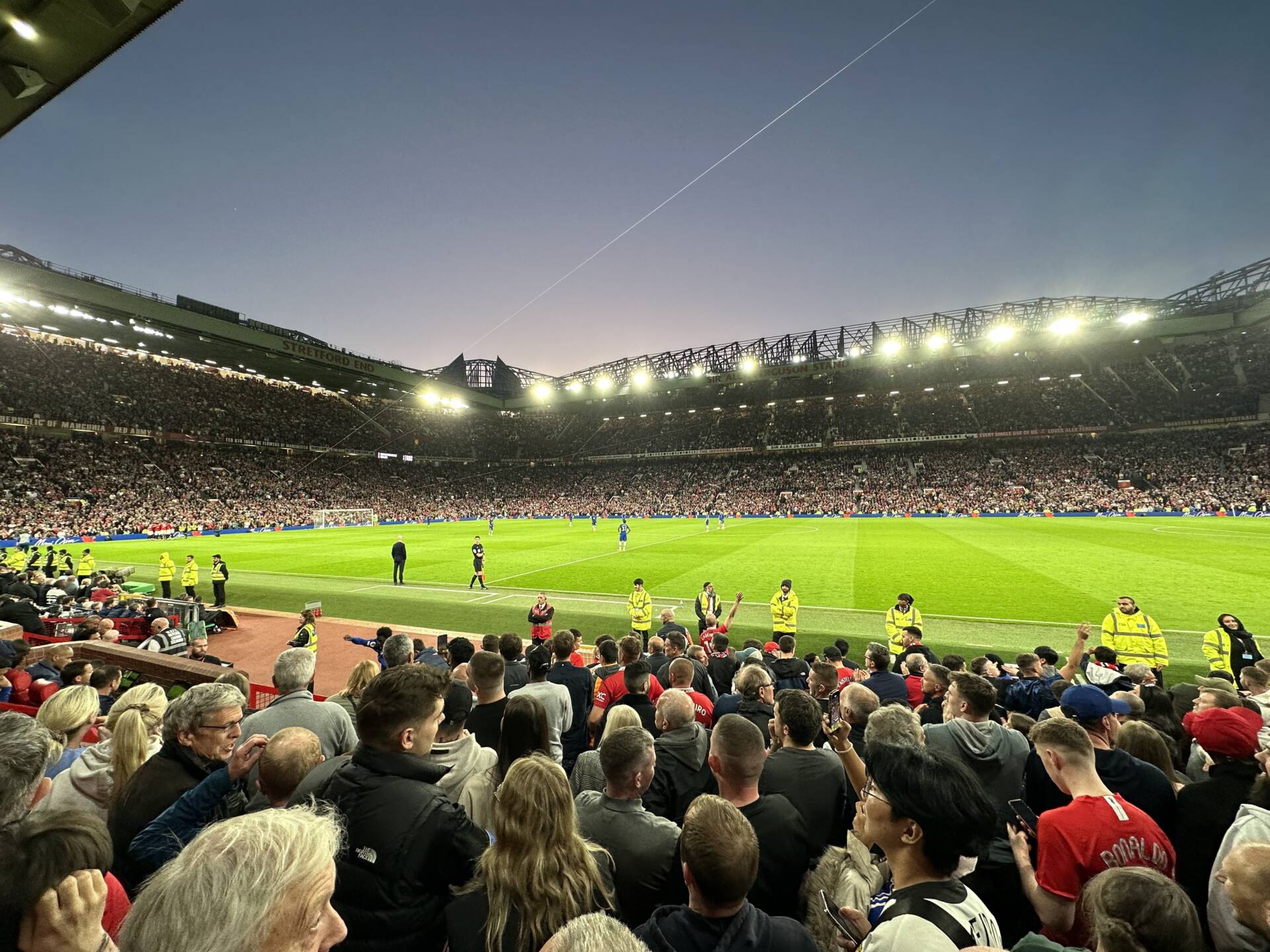 Mancherster United vs Chelsea cez iPhone 14 Pro Max
